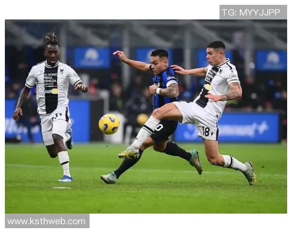 重庆羽毛球队技术分析与战术探讨助力球队提升竞技水平