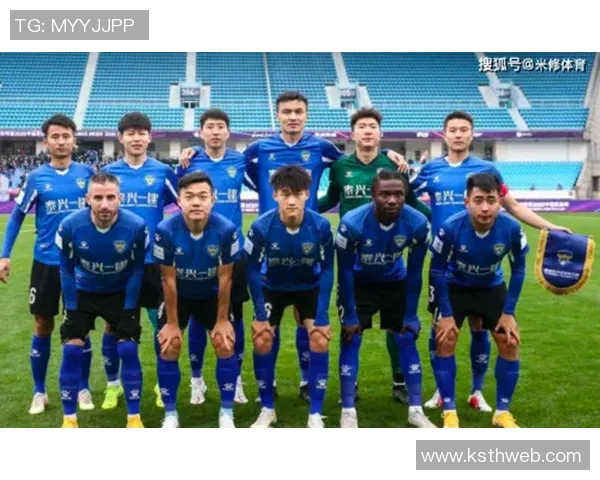 赛后复盘:深圳足球队与上海足球队的团队协作分析与精彩瞬间回顾 赛后复盘:深圳足球队与上海足球队的团队协作分析与精彩瞬间回顾