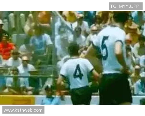 70后足球明星的辉煌岁月与经典头像回顾 70后足球明星的辉煌岁月与经典头像回顾