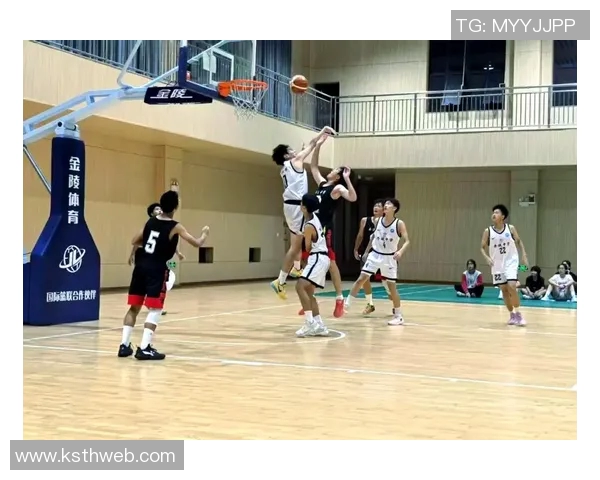 南京篮球队的拼搏之路城市联赛中的荣耀与挑战 南京篮球队的拼搏之路城市联赛中的荣耀与挑战