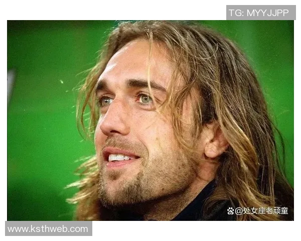 国外足球明星长发造型大盘点引领时尚潮流的运动风尚 国外足球明星长发造型大盘点引领时尚潮流的运动风尚